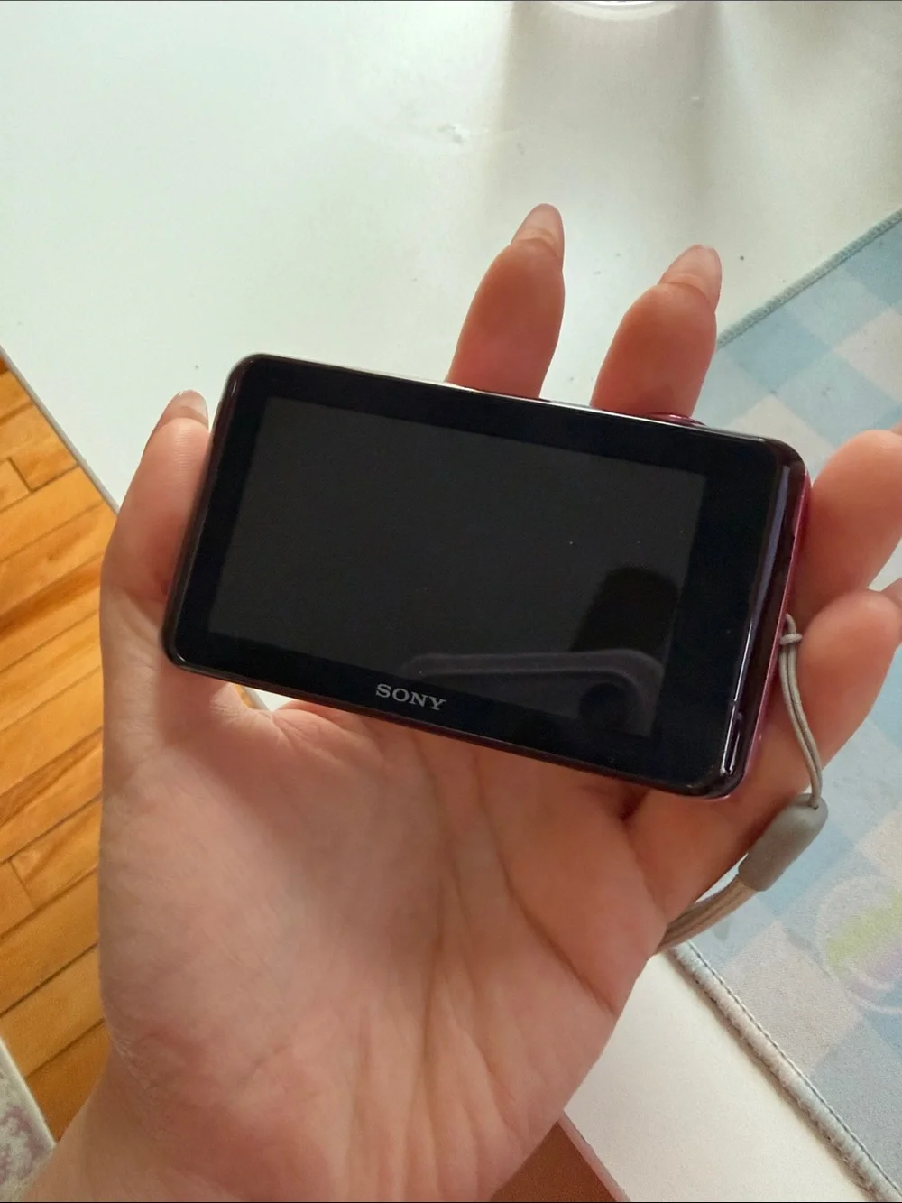 Sony pink wx70 digital camera